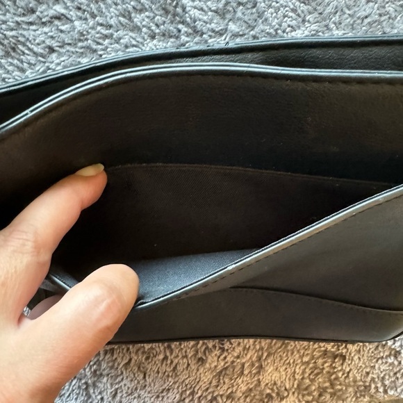 FRYE & CO Crossbody Purse - Picture 8 of 14